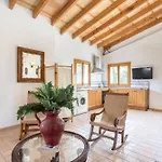 Spacious Apartment In Pollenca With Mountain View
