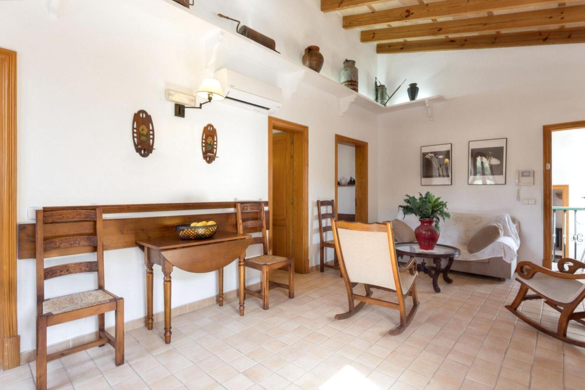 Apartment Spacious In With Mountain View Pollença