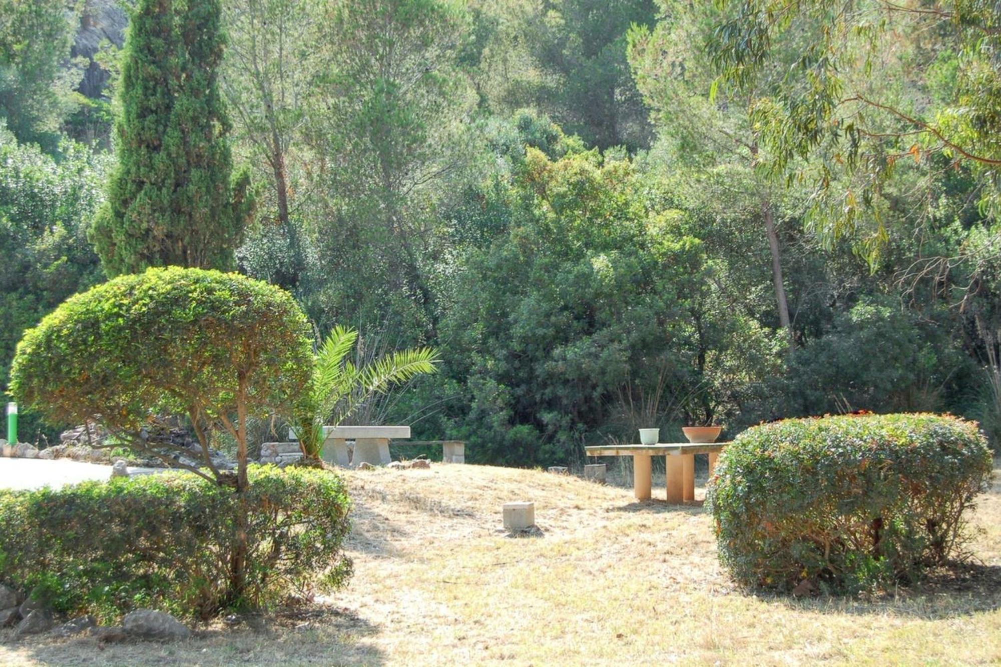 Spacious In With Mountain View Apartment Pollença